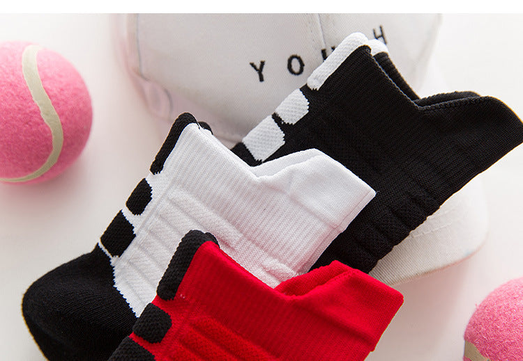 Middle tube basketball socks