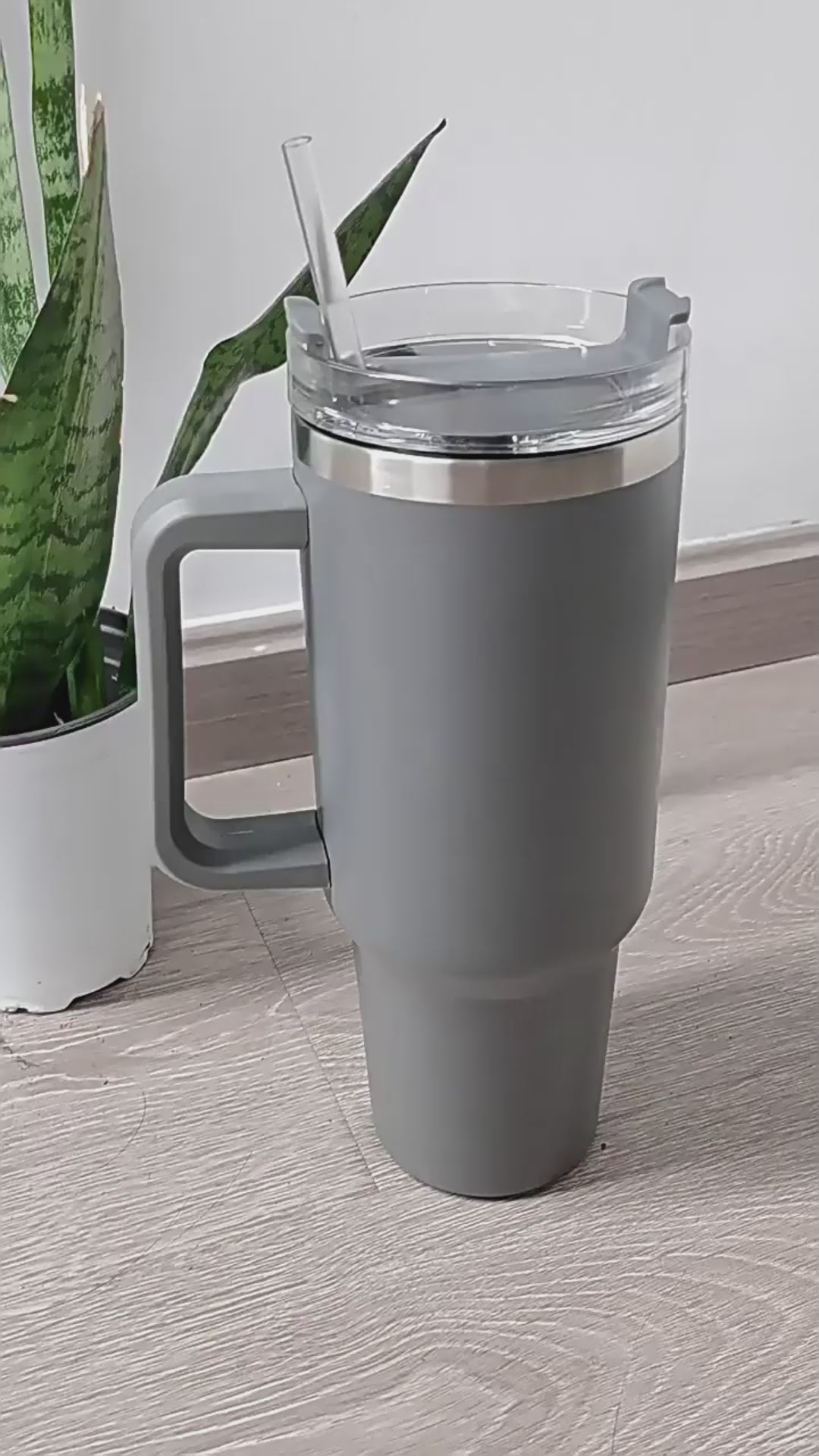 40oz Insulated Stainless Steel Tumbler with Handle and Straw